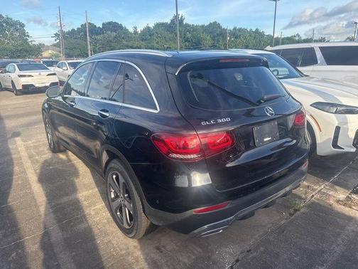 Black 2022 Mercedes-Benz GLC 300 Base