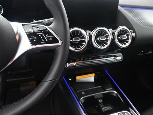 2025 Mercedes-Benz GLA 250 Base