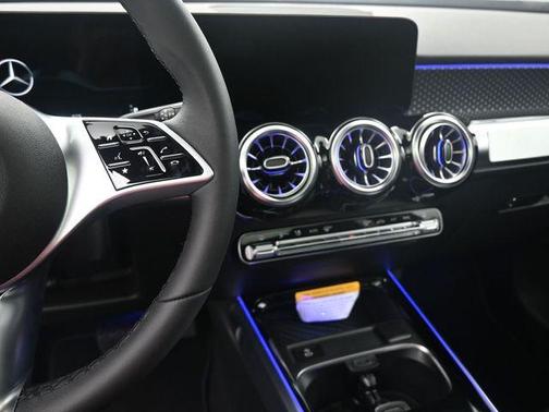 2025 Mercedes-Benz GLB 250 Base