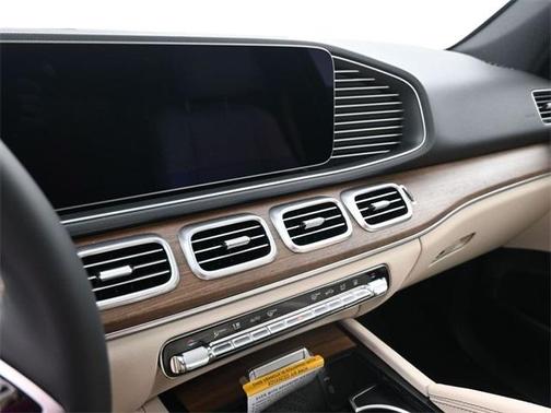 2025 Mercedes-Benz GLE 450e Base 4MATIC