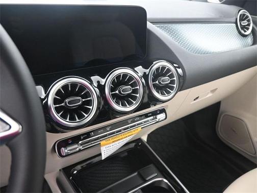 2025 Mercedes-Benz GLA 250 Base
