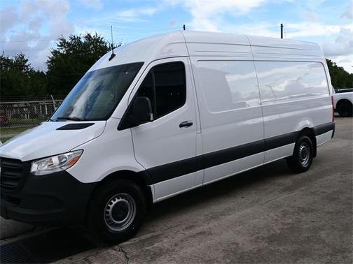2025 Mercedes-Benz Sprinter 2500 High Roof