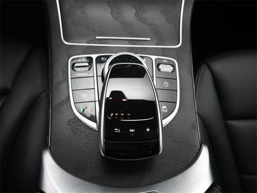2018 Mercedes-Benz GLC 300 Base
