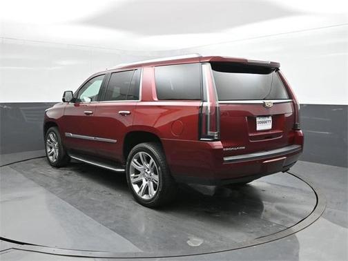 2017 Cadillac Escalade Luxury