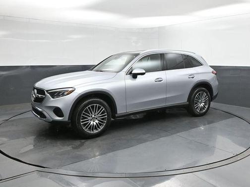 Cirrus Silver Metallic 2026 Mercedes-Benz GLC 300 Base
