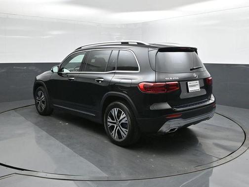 Midnight Black 2026 Mercedes-Benz GLB 250 Base