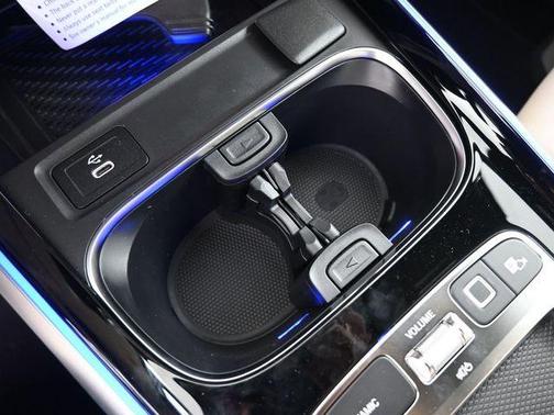 Midnight Black 2026 Mercedes-Benz GLB 250 Base