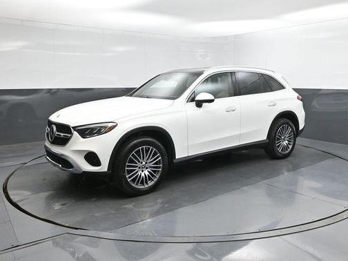 Polar White 2026 Mercedes-Benz GLC 300 Base 4MATIC