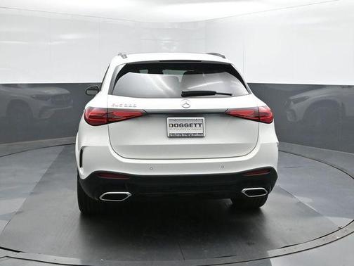 Polar White 2026 Mercedes-Benz GLC 300 Base