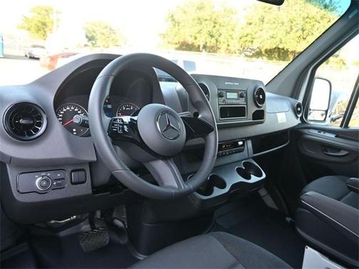 2025 Mercedes-Benz Sprinter 2500 High Roof