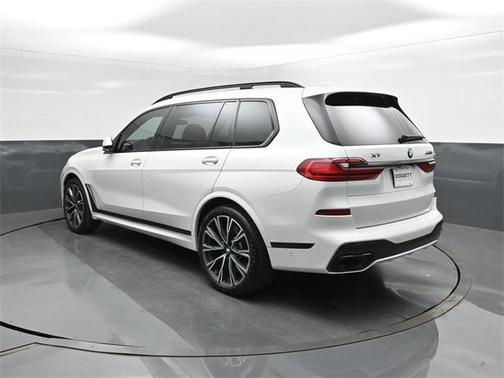 2020 BMW X7 M50i