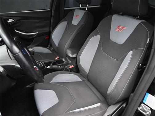 2017 Ford Focus ST Base