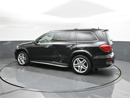 2015 Mercedes-Benz GL-Class GL 550 4MATIC