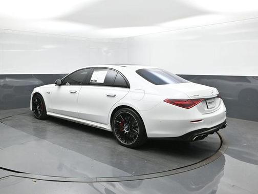 2024 Mercedes-Benz AMG S 63 E Base