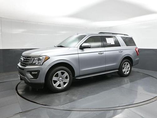 Iconic Silver Metallic 2021 Ford Expedition XLT