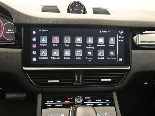 2023 Porsche Cayenne Base