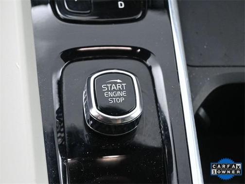 2022 Volvo XC60 B6 Inscription