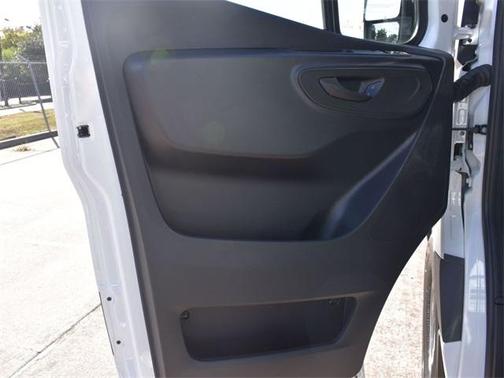 2023 Mercedes-Benz Sprinter 2500 144 WB Standard Roof Crew