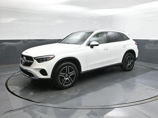 Polar White 2026 Mercedes-Benz GLC 300 Base 4MATIC