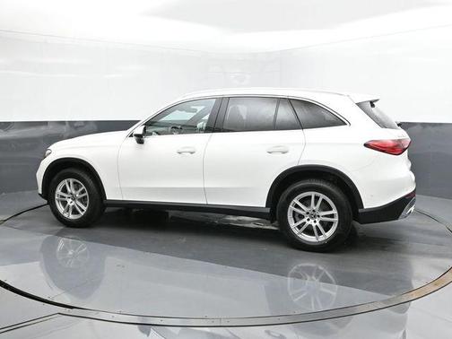 2025 Mercedes-Benz GLC 300 Base