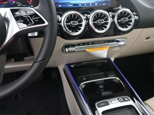 2025 Mercedes-Benz GLA 250 Base