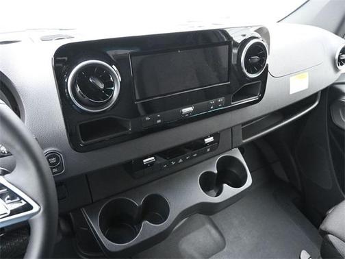 2024 Mercedes-Benz eSprinter 2500 170 WB High Roof Cargo