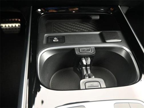 2025 Mercedes-Benz AMG GLB 35 Base