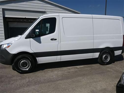 2025 Mercedes-Benz Sprinter 2500 Standard Roof