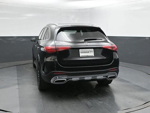 2026 Mercedes-Benz GLC 300 Base