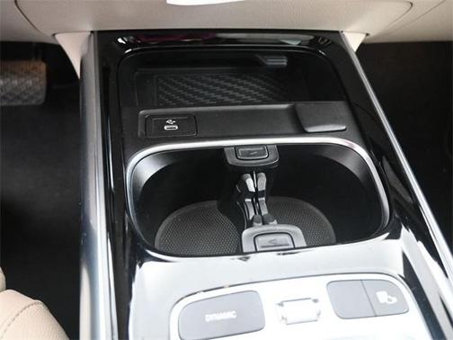 2025 Mercedes-Benz GLA 250 Base 4MATIC