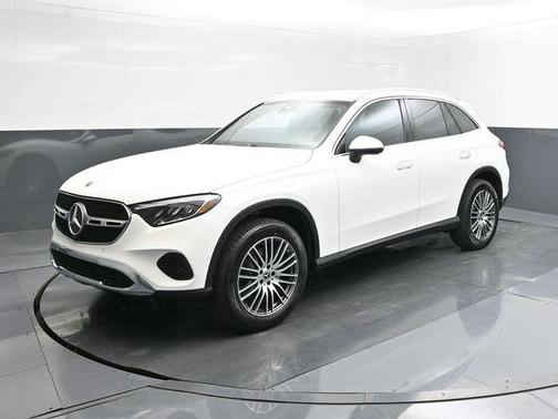 Polar White 2025 Mercedes-Benz GLC 300 Base