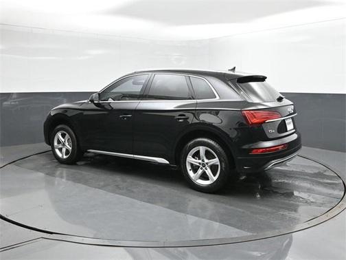 2024 Audi Q5 40 Premium