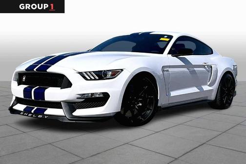 2016 Ford Shelby GT350 Base