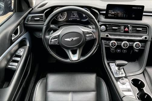 Vik Black 2023 Genesis G70 2.0T