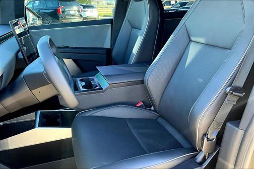 2025 Tesla Cybertruck Base