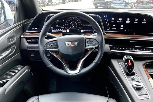 2022 Cadillac Escalade Luxury