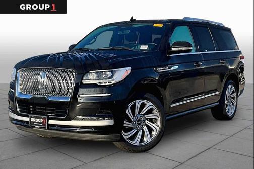 Infinite Black Metallic 2023 Lincoln Navigator Standard