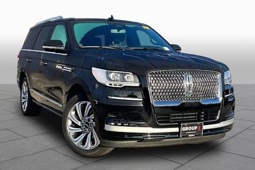 Infinite Black Metallic 2023 Lincoln Navigator Standard