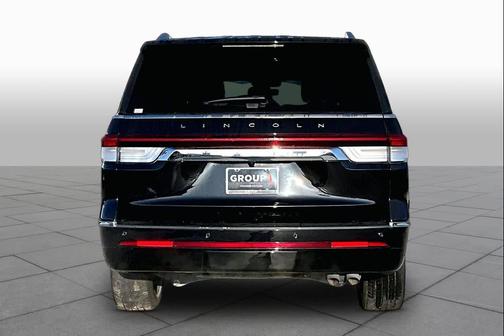 Infinite Black Metallic 2023 Lincoln Navigator Standard