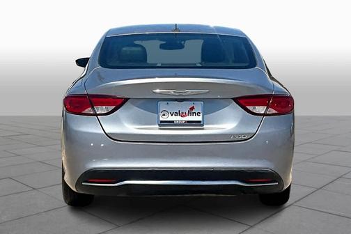 2017 Chrysler 200 Limited