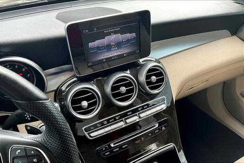 2018 Mercedes-Benz GLC 300 Base