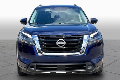 Deep Ocean Blue 2025 Nissan Pathfinder SV