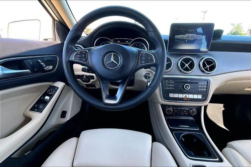 2018 Mercedes-Benz GLA 250 Base