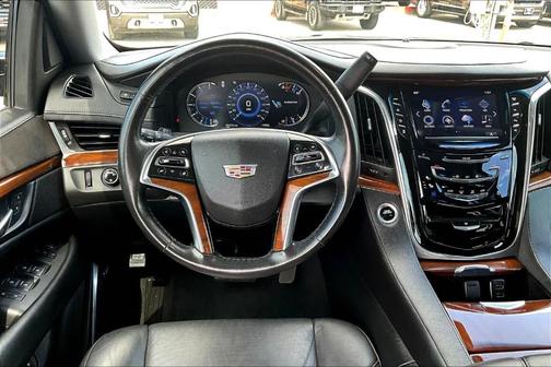 2017 Cadillac Escalade Luxury
