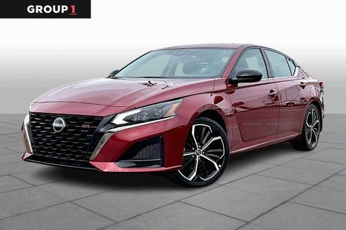 2025 Nissan Altima SR