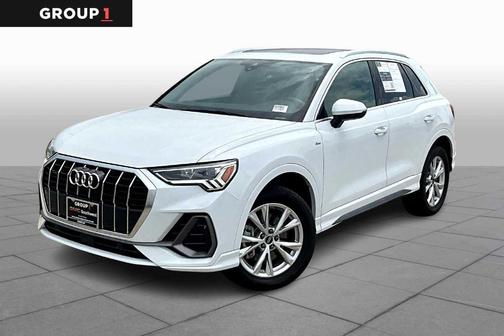 2024 Audi Q3 45 S line Premium