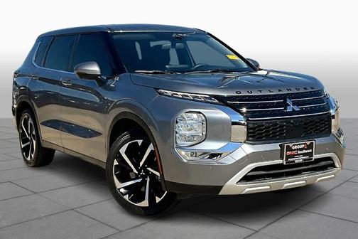 2023 Mitsubishi Outlander SE