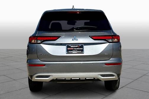 2023 Mitsubishi Outlander SE
