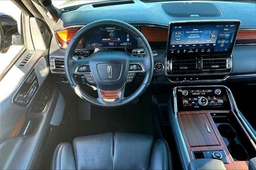 2024 Lincoln Navigator L Reserve