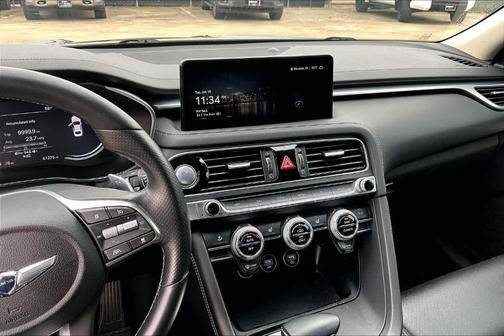 2023 Genesis G70 2.0T